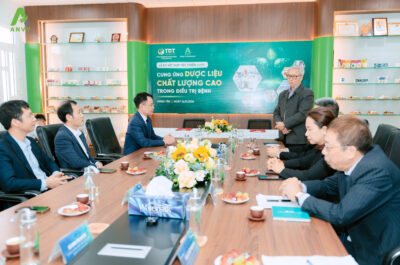 Lễ ký kết hợp tác chiến lược chuẩn hóa dược liệu giữa CTCP Thuốc Dân Tộc và ANVY