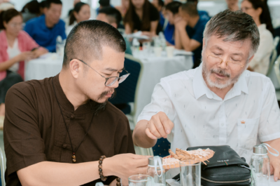 ANVY ĐÓN ĐOÀN HỘI ĐÔNG Y THÀNH PHỐ HÀ NỘI ĐẾN THAM QUAN NHÀ MÁY 